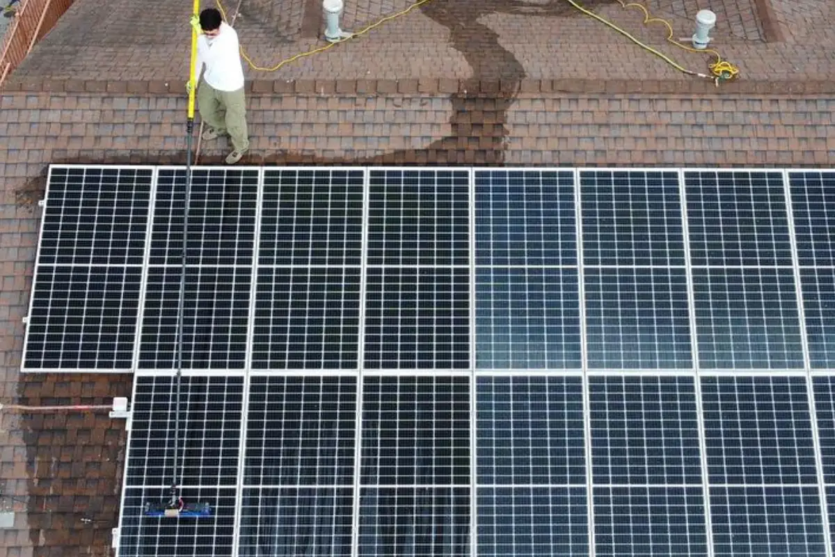 Commercial Solar panel cleaning