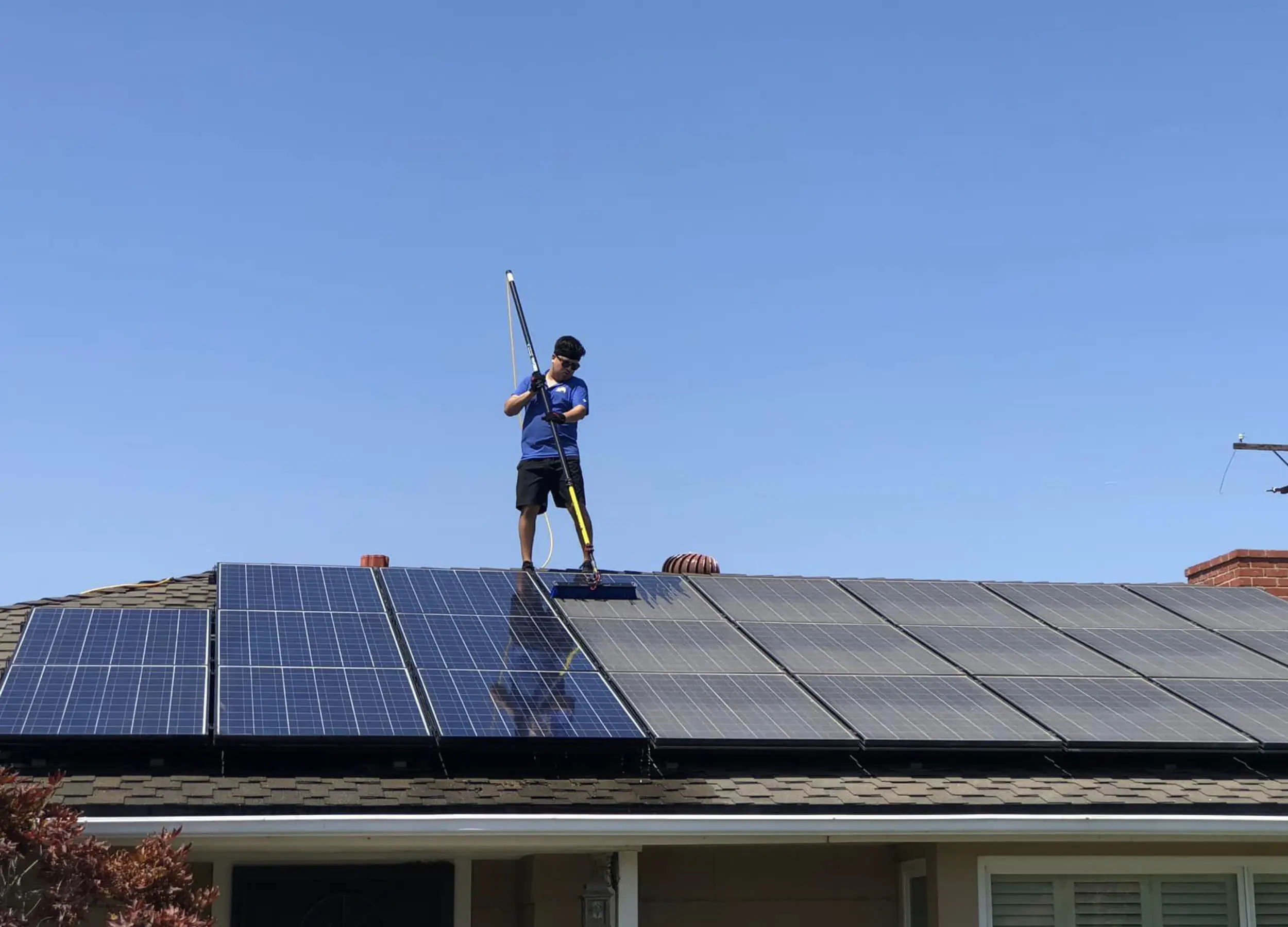 Residential Solar panel Cleaning hero cover